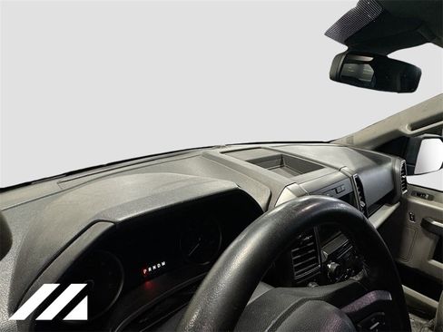 Used 2019 Ford F150 XLT w/ Equipment Group 302A Luxury image 9