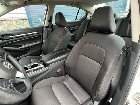 Used 2023 Nissan Altima 2.5 SV image 10