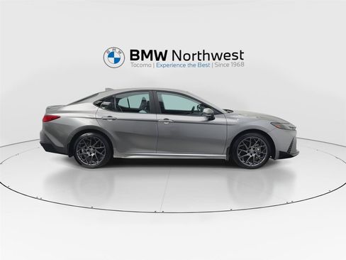 Used 2025 Toyota Camry SE w/ Multimedia Upgrade Package AWD/4WD image 5