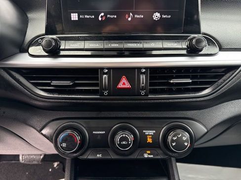 Used 2023 Kia Forte LXS w/ LXS Technology Package image 29