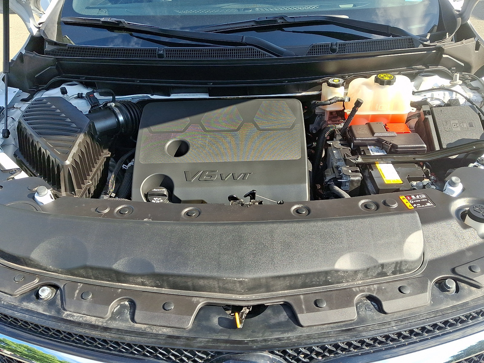 Used 2024 Buick Enclave Essence w/ Experience Buick Package AWD/4WD image 29