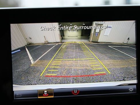 Used 2022 Mercedes-Benz GLE 350 4MATIC image 60