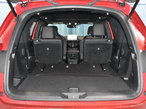 Used 2025 Honda Pilot TrailSport image 38