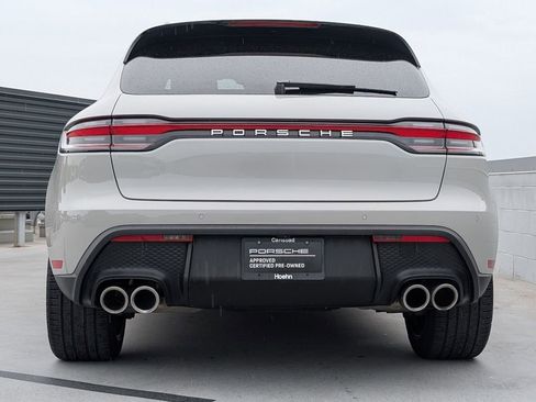 Certified 2024 Porsche Macan image 11