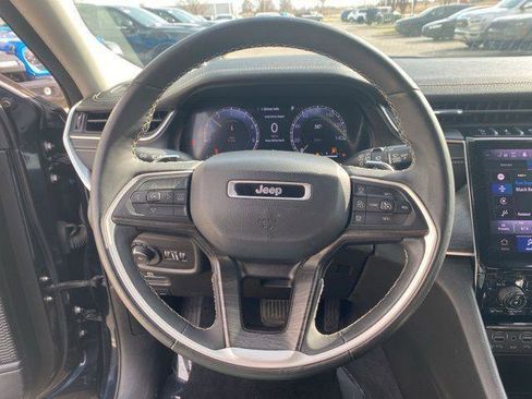 Certified 2023 Jeep Grand Cherokee L Limited AWD/4WD image 13