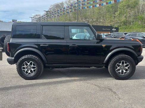 Used 2024 Ford Bronco Badlands AWD/4WD image 3