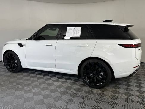 New 2026 Land Rover Range Rover Sport Dynamic SE AWD/4WD image 4