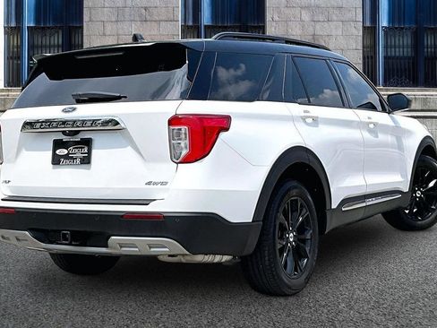 Used 2023 Ford Explorer XLT w/ Equipment Group 202A AWD/4WD image 11