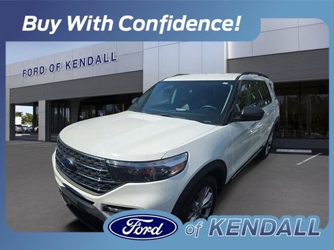 Used 2023 Ford Explorer XLT w/ Equipment Group 202A image 1