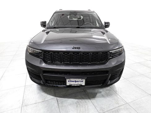 Used 2023 Jeep Grand Cherokee L Laredo AWD/4WD image 3