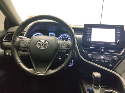Used 2021 Toyota Camry SE FWD image 22