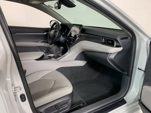 Used 2023 Toyota Camry XSE image 40