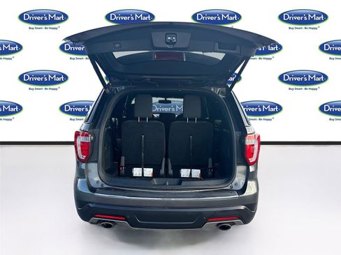 Used 2018 Ford Explorer XLT w/ Equipment Group 201A image 27