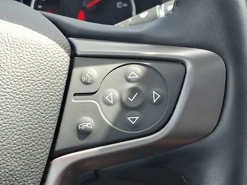 Used 2023 GMC Acadia AT4 w/ Technology Package AWD/4WD image 19