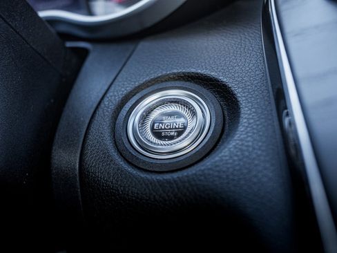 Used 2020 Mercedes-Benz C 300 4MATIC Sedan image 25