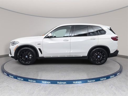 Used 2023 BMW X5 xDrive45e image 9