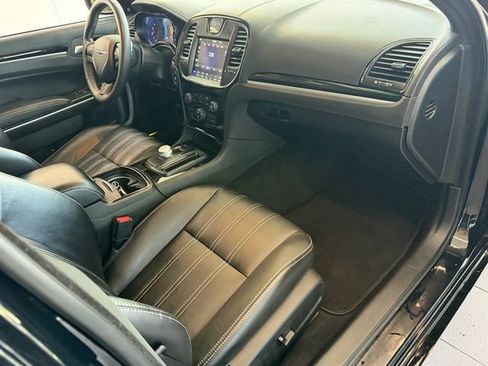 Used 2022 Chrysler 300 S RWD image 14