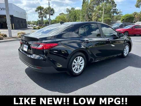 Used 2026 Toyota Camry LE image 6