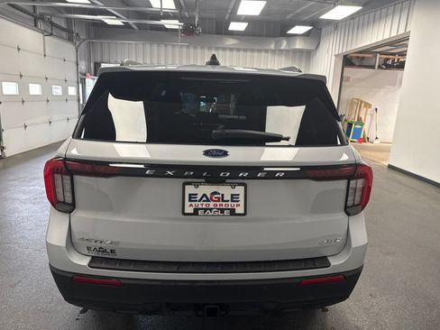 New 2026 Ford Explorer Active AWD/4WD image 9
