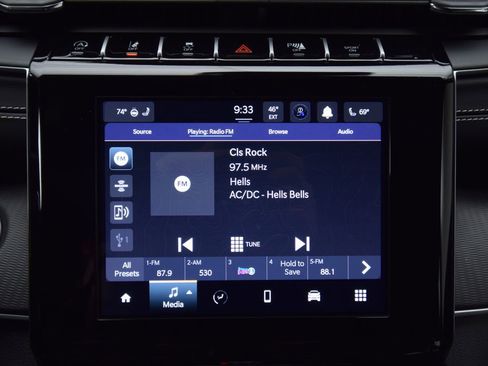 New 2025 Jeep Grand Cherokee L Laredo image 30