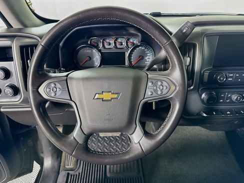 Used 2018 Chevrolet Silverado 1500 LT w/ Redline Edition image 12