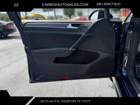 Used 2018 Volkswagen GTI SE w/ SE Leather Package FWD image 18