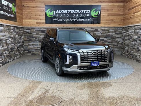 Used 2025 Hyundai Palisade Calligraphy image 2