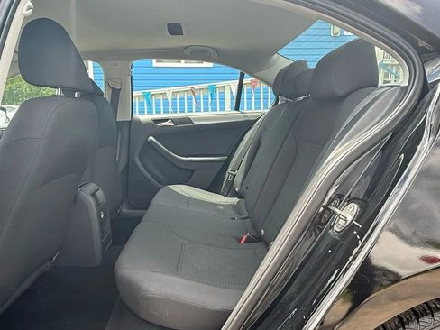 Used 2015 Volkswagen Jetta SE FWD image 11