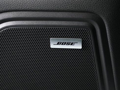 New 2026 Porsche Macan AWD/4WD image 7