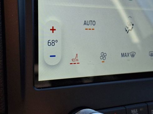 Certified 2024 Ford Edge SEL AWD/4WD image 24