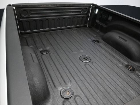 Used 2024 RAM 2500 Big Horn w/ Night Edition AWD/4WD image 19