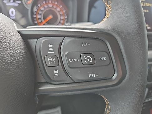 Used 2024 Jeep Wrangler Unlimited Sport AWD/4WD image 42