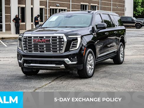 Used 2026 GMC Yukon XL Denali w/ Sun & Power Step Package AWD/4WD image 4