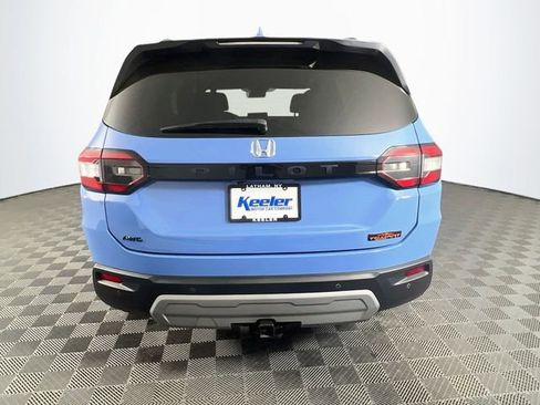 Certified 2023 Honda Pilot TrailSport image 4