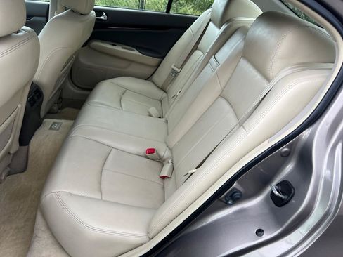 Used 2013 INFINITI G37 x Sedan w/ Premium Pkg AWD/4WD image 10