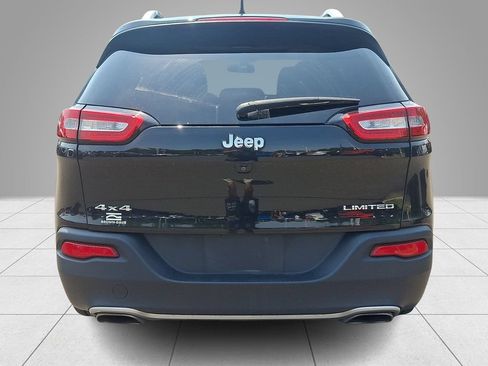Used 2016 Jeep Cherokee Limited AWD/4WD image 6