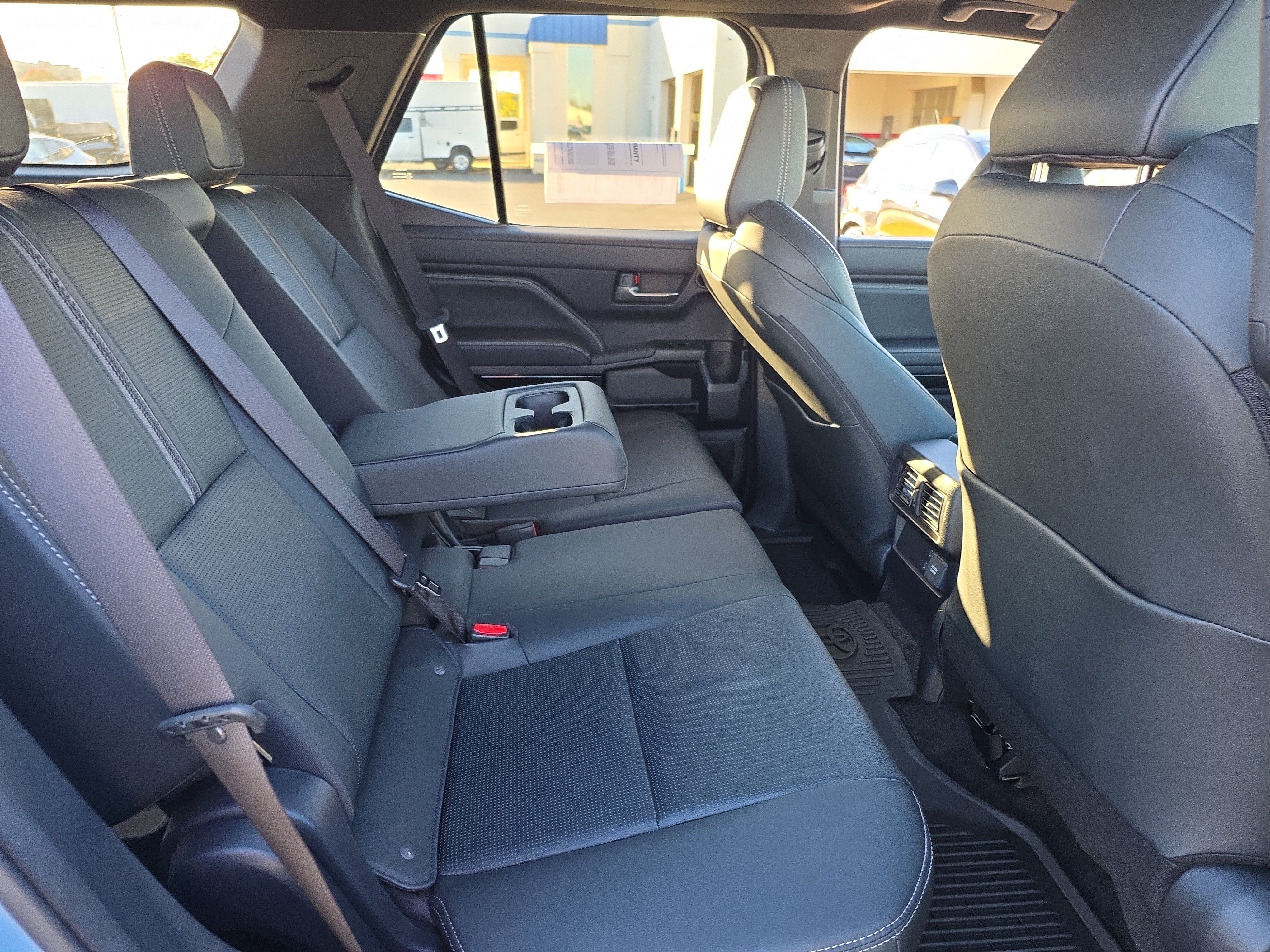 Used 2026 Toyota 4Runner Limited w/ Tow Technology Package AWD/4WD image 9
