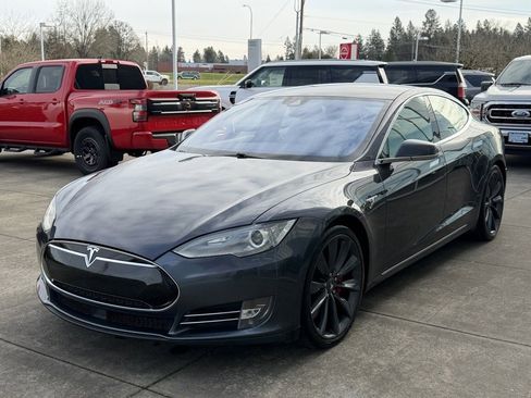 Used 2016 Tesla Model S P100D image 4