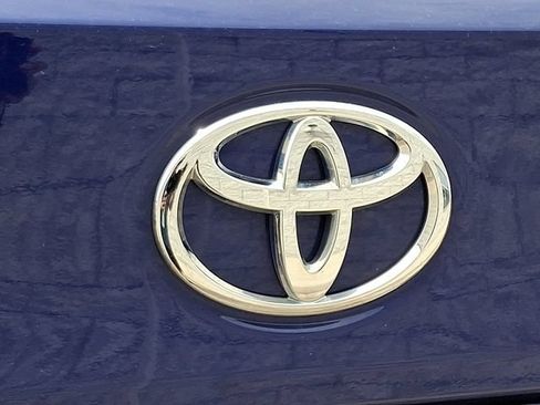 Used 2023 Toyota Corolla Cross LE w/ Moonroof Package AWD/4WD image 8