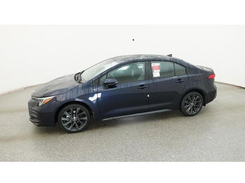 New 2026 Toyota Corolla SE image 2