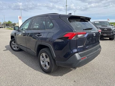 Used 2025 Toyota RAV4 XLE AWD/4WD image 4
