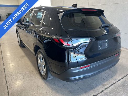 Certified 2023 Honda HR-V LX image 4
