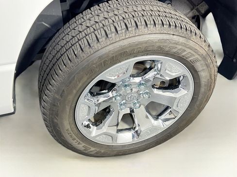 Used 2022 RAM 1500 Big Horn AWD/4WD image 29