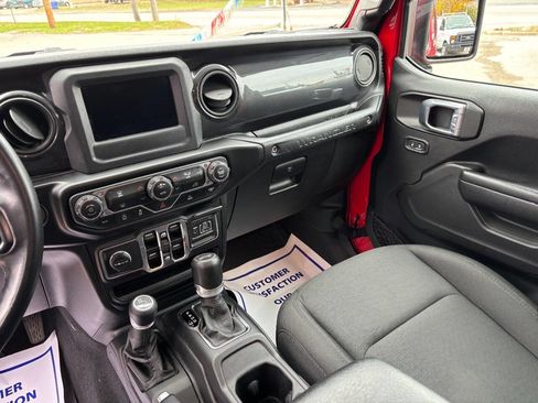 Used 2021 Jeep Wrangler Unlimited Sport image 13