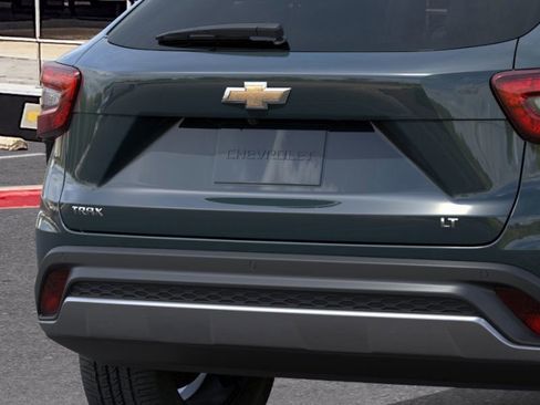 New 2026 Chevrolet Trax LT image 14