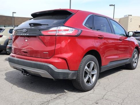 Used 2024 Ford Edge SEL w/ Convenience Package image 4