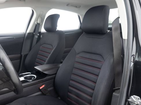Used 2013 Ford Fusion SE FWD image 24