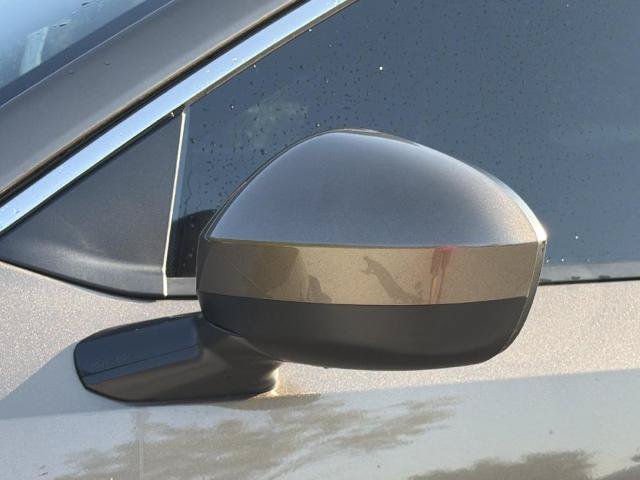 Certified 2025 Nissan Kicks SV FWD image 29