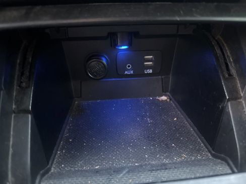 Used 2017 Subaru Outback 2.5i Premium image 7