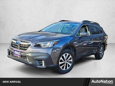 Used 2022 Subaru Outback Premium image 1